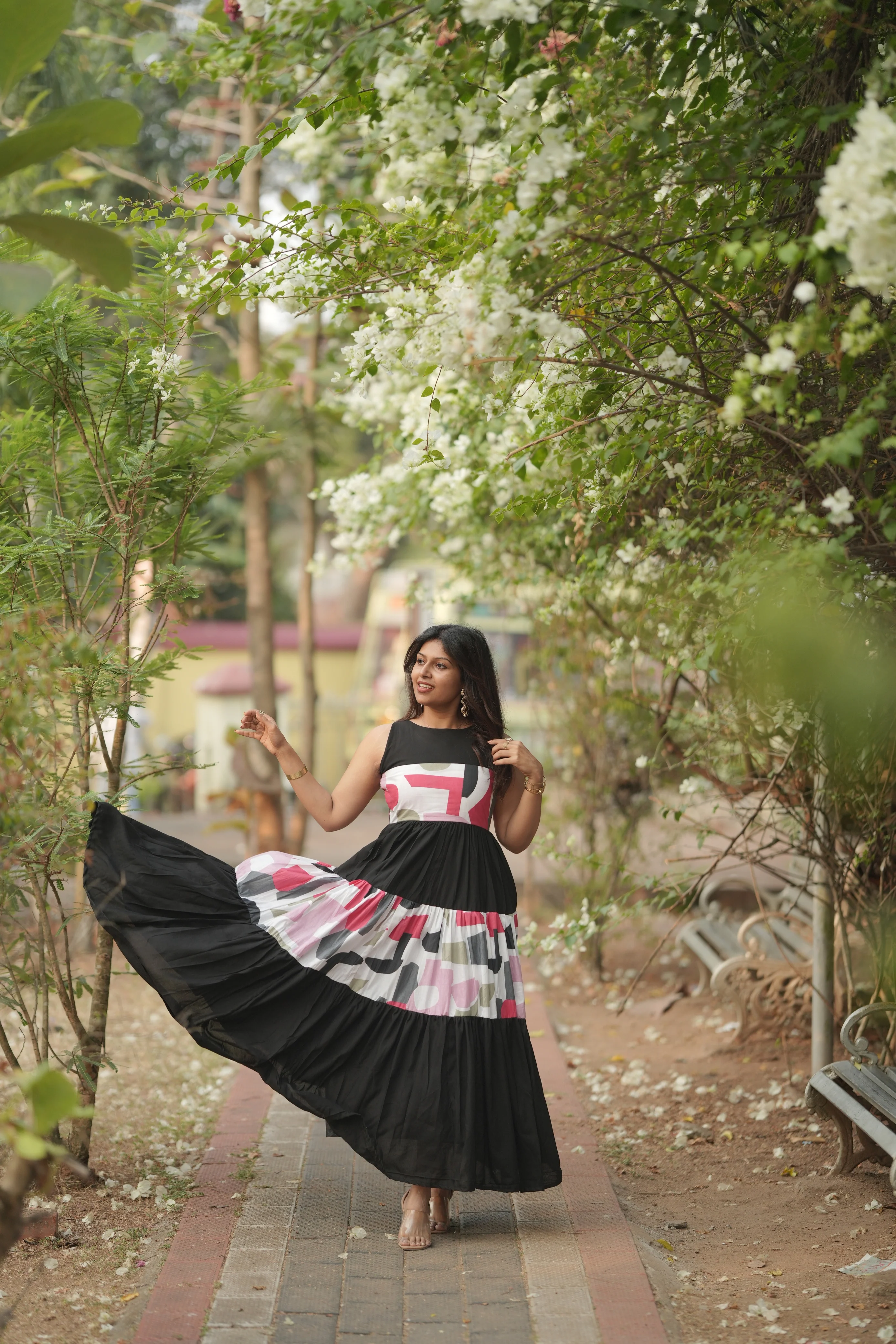 Black Jewel - Image 3